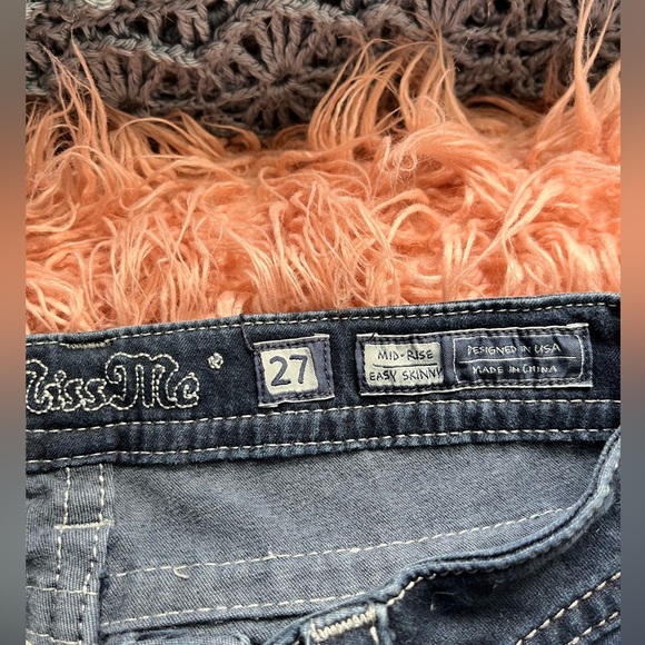 Miss Me mid-rise easy skinny - Picture 2 of 11